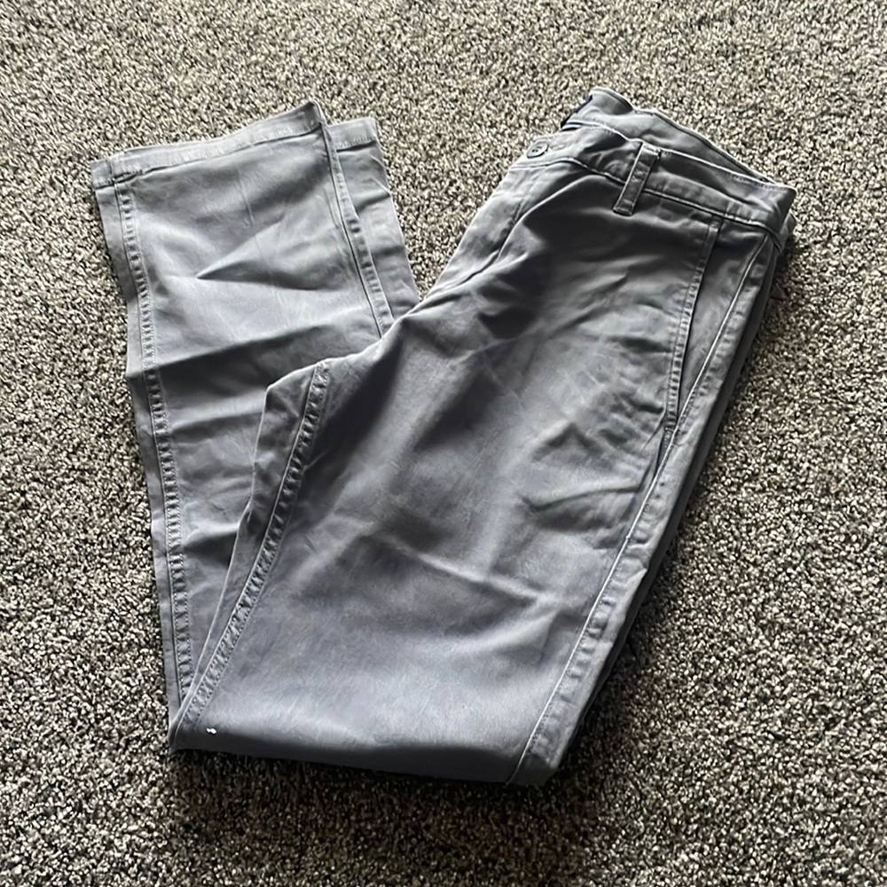 grey dockers